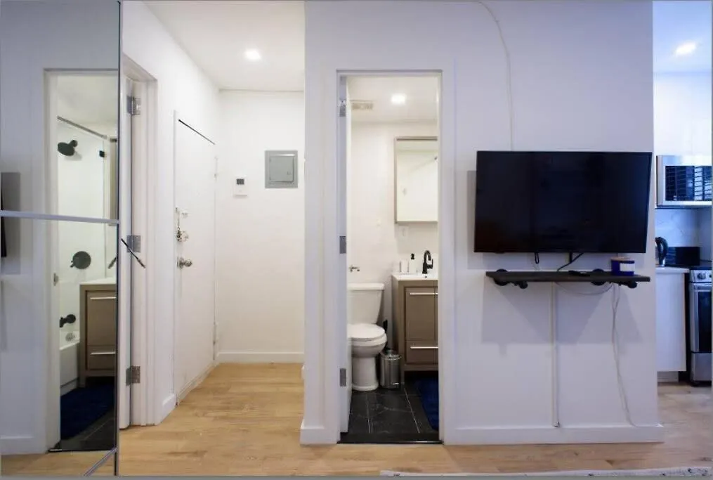 Apartment 69-3D Holiday Charm Prime Lower East Side Brand New 1Br New York United States