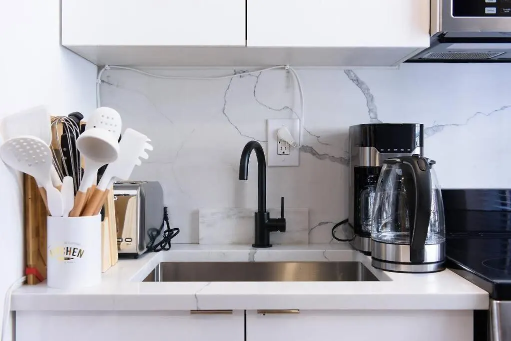 69-3D Holiday Charm Prime Lower East Side Brand New 1Br New York Apartment